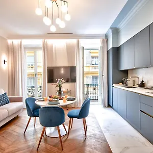 9 Alberti Centre Nice